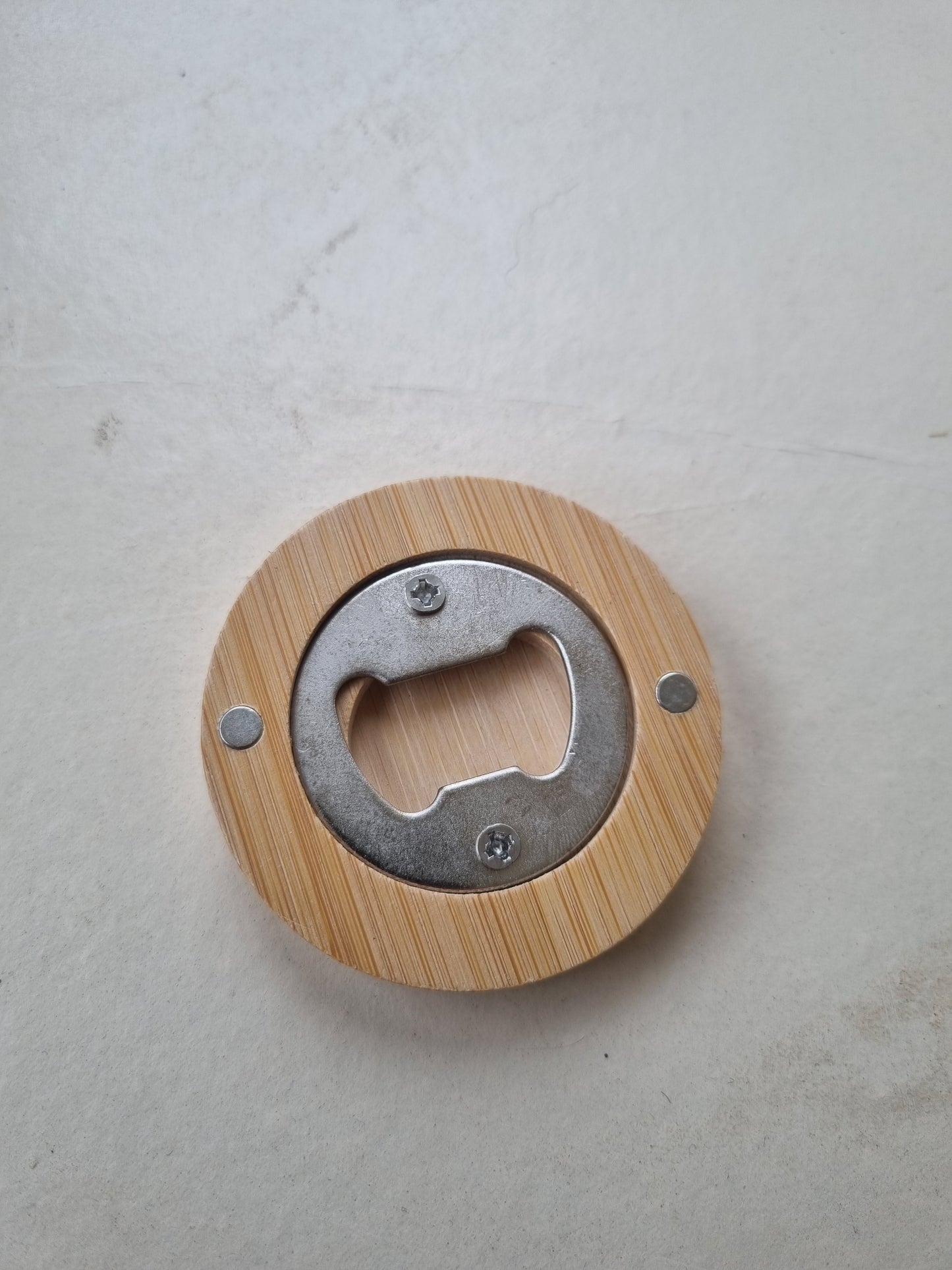 Décapsuleur/aimant